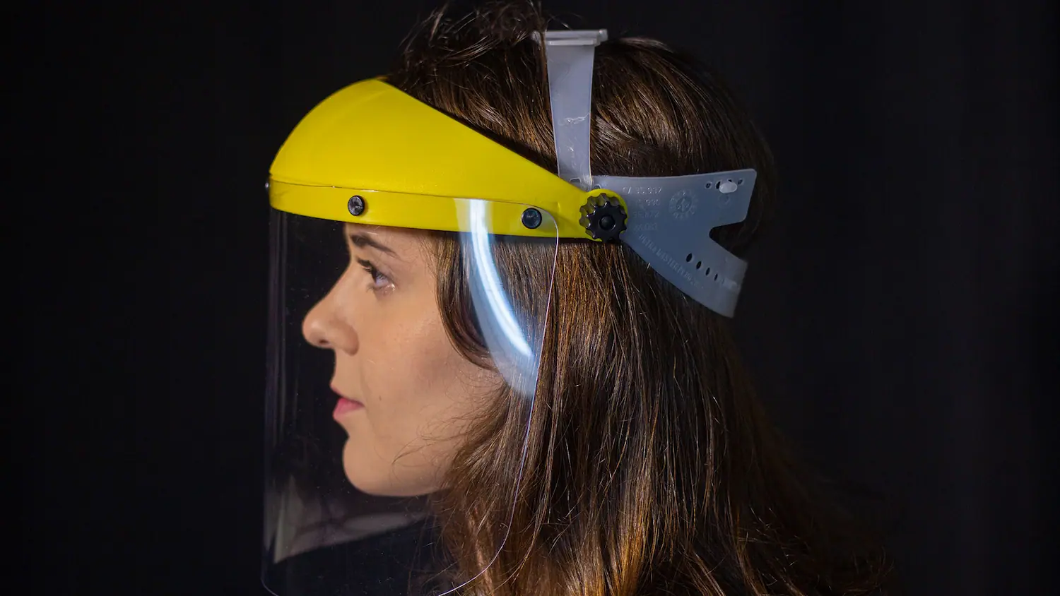 A importância da viseira de segurança em EPIs