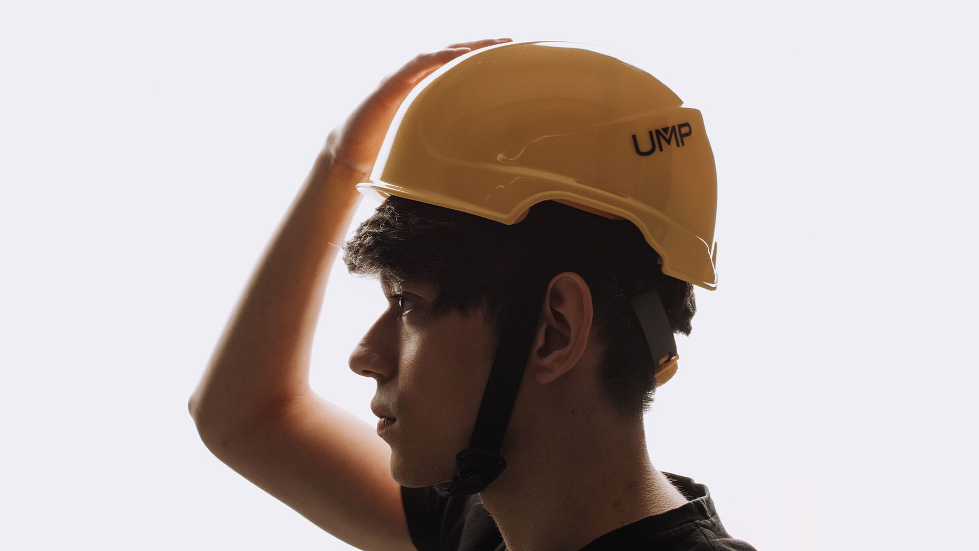 Capacetes com jugular