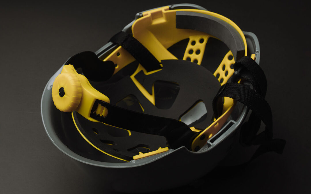 Capacete de segurança com regulagem: motivos para utilizar esse epi