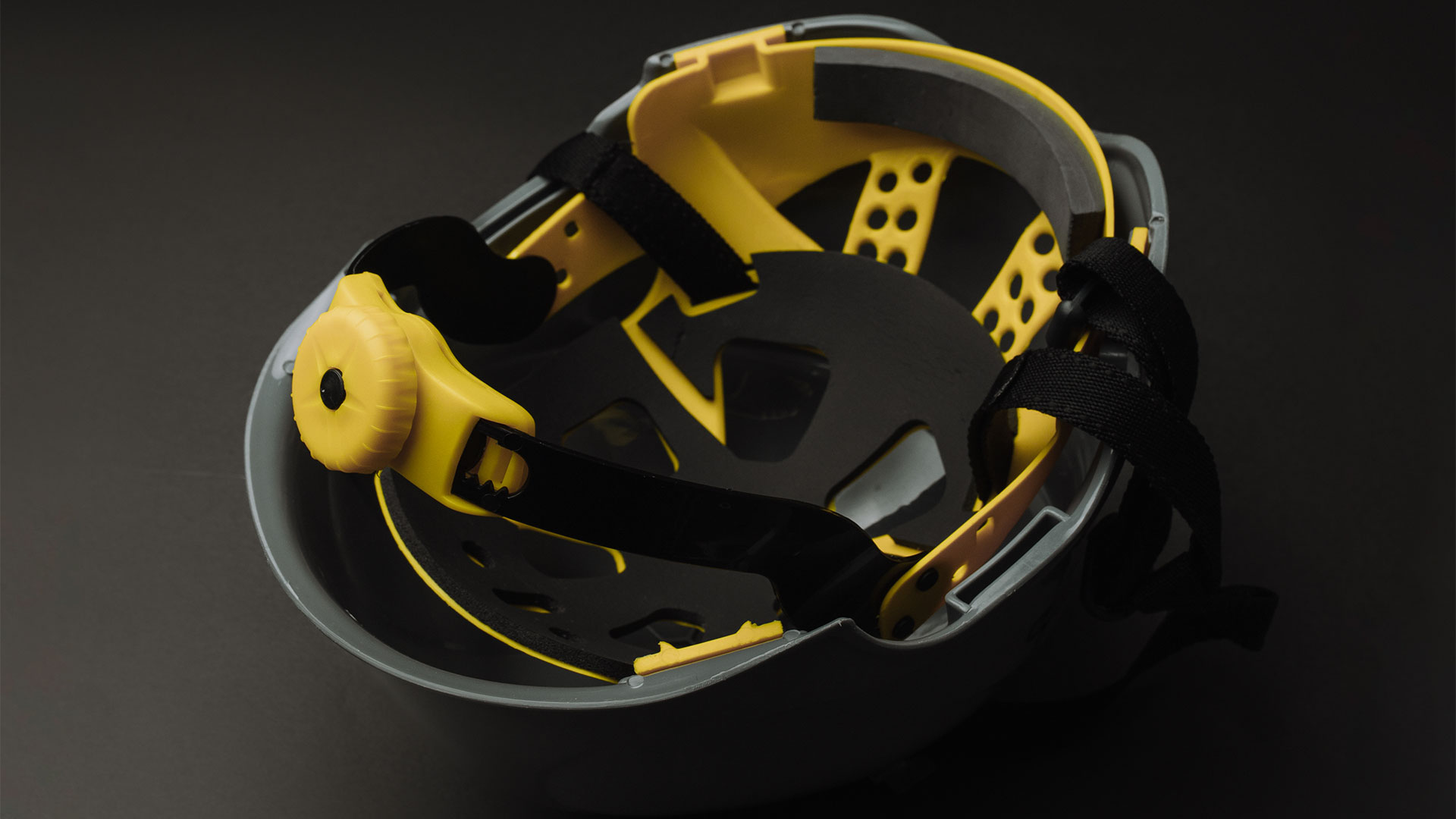 Capacete de segurança com regulagem: motivos para utilizar esse epi