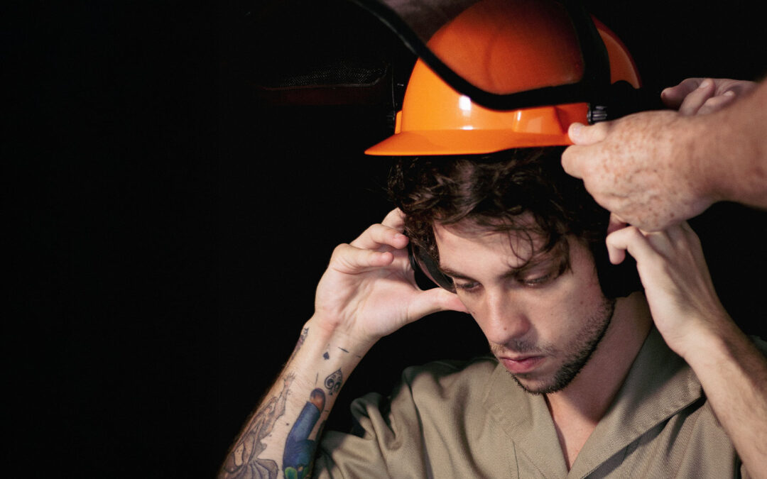 5 erros comuns no uso de capacetes de segurança e como evitá-los